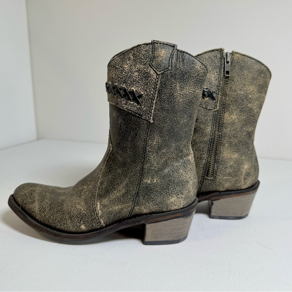 Old West Girl’s Distressed Leather Charcoal Cross Stitch Cowgirl Boots Size 2.5 - Picture 3 of 13
